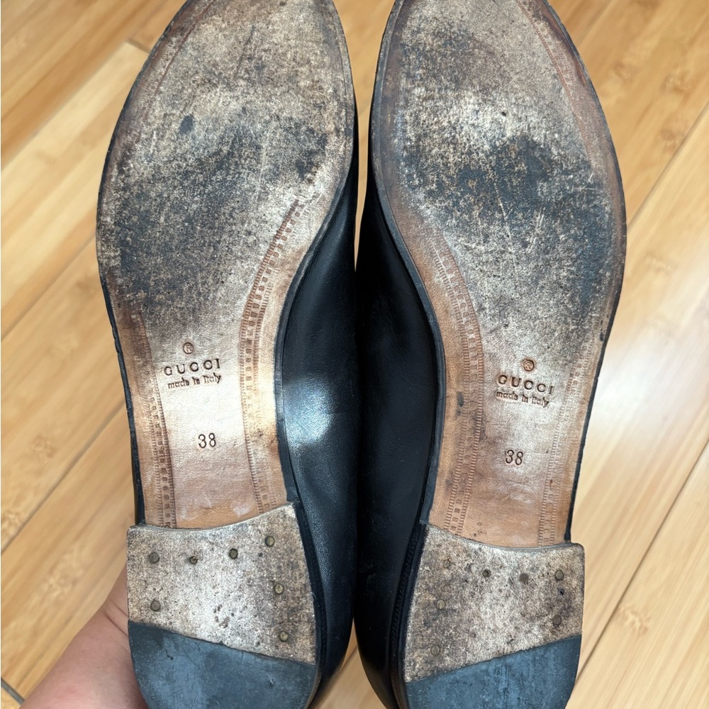 Gucci Black Leather Loafers with Gold Detail - Picture 4 of 5